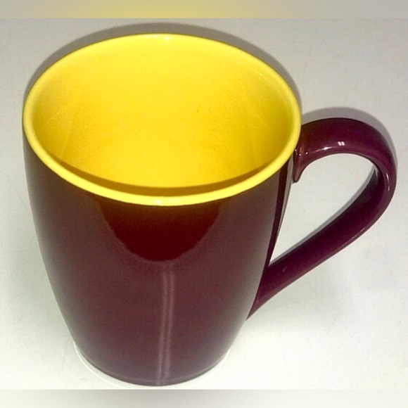 Brand New Old Stock Maroon Yellow Mikasa GOURMET BASICS MIK45 Coffee Mug - Picture 2 of 2